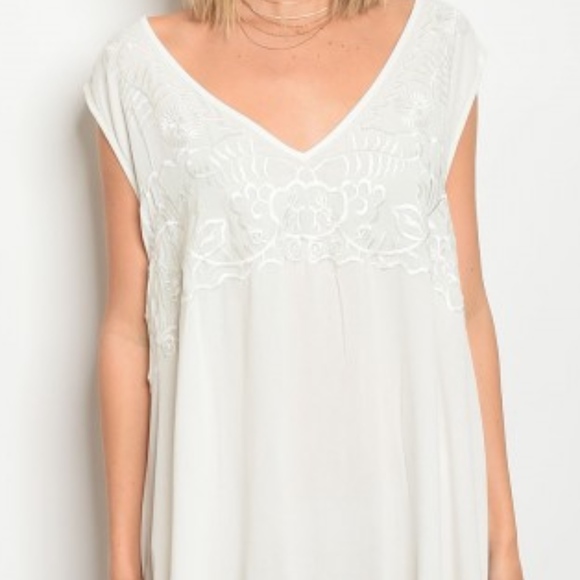 LAST 1! "ROXANNE" FRINGE & EMBROIDERY DRESS - Picture 3 of 4